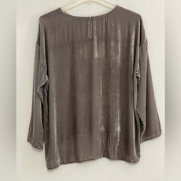 Eileen Fisher Briar Velvet Round Neck Box-Top Rayon Silk - Picture 2 of 16